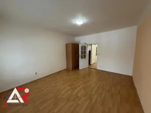 Pronájem bytu 1+1, Brno, Tomáškova, 36 m2