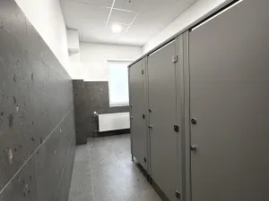 Pronájem skladu, Hořice, 618 m2