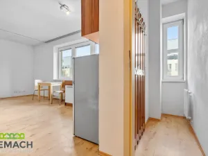 Pronájem bytu 1+kk, Uherské Hradiště, Slovácká, 32 m2