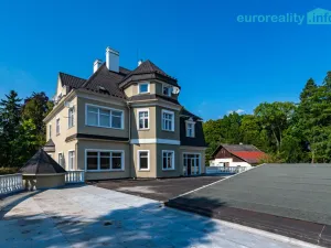 Prodej činžovního domu, Aš, Okružní, 1497 m2