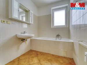 Prodej bytu 3+1, Město Touškov, Partyzánská, 81 m2