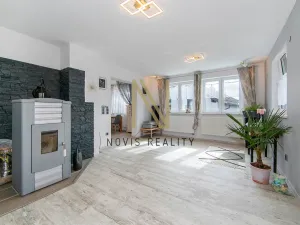 Prodej vícegeneračního domu, Regen,Německo, 213 m2