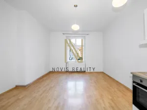 Prodej bytu 1+kk, Praha - Bubeneč, N. A. Někrasova, 33 m2