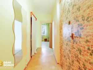 Prodej bytu 2+1, Vsetín, Ohrada, 55 m2