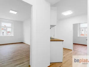 Pronájem bytu 3+1, Praha - Vršovice, Žitomírská, 78 m2