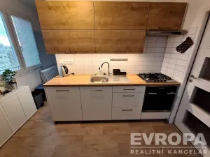 Pronájem bytu 3+kk, Pardubice, Jiřího Tomana, 61 m2