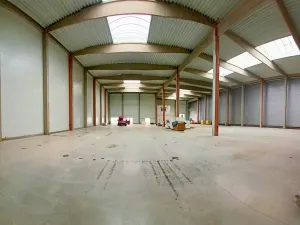 Pronájem skladu, Hýskov, Na Břasích, 1000 m2