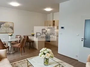 Prodej bytu 2+kk, Hevlín, 62 m2