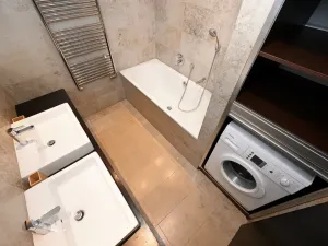 Pronájem bytu 5+kk, Praha - Hrdlořezy, Mezilehlá, 141 m2