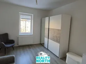 Pronájem bytu 1+1, Děčín - Děčín II-Nové Město, El. Krásnohorské, 33 m2