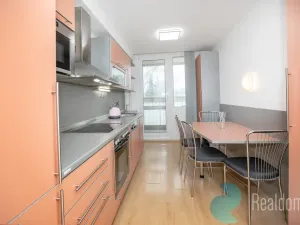 Prodej bytu 3+1, Praha, Brandlova, 67 m2