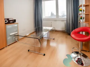 Prodej bytu 3+1, Praha, Brandlova, 67 m2