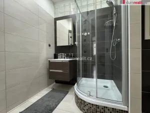 Pronájem bytu 1+1, Chomutov, náměstí Dr. Beneše, 40 m2