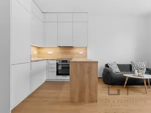 Pronájem bytu 2+kk, Praha - Břevnov, Nad Kajetánkou, 45 m2