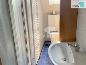 Pronájem bytu 2+kk, Karlovy Vary, Západní, 40 m2