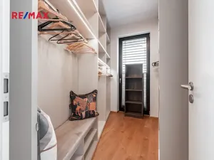 Prodej rodinného domu, Praha - Královice, Pešíkova, 220 m2