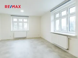 Prodej bytu 2+kk, Žandov, Pod Dubovkou, 54 m2