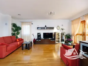 Prodej rodinného domu, Split, Chorvatsko, 290 m2