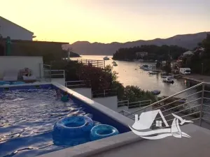 Prodej vily, Žrnovo, Chorvatsko, 240 m2