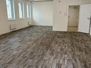 Pronájem obchodního prostoru, Odolena Voda, Květnová, 58 m2