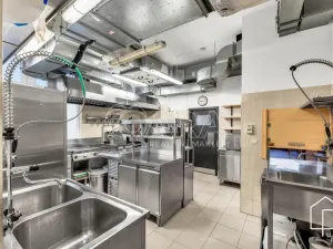 Pronájem restaurace, Praha - Čakovice, Theinova, 187 m2