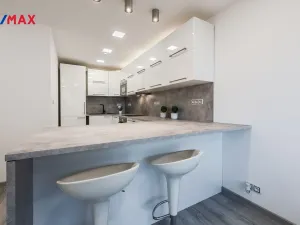 Prodej bytu 2+kk, Praha - Černý Most, Breitcetlova, 46 m2