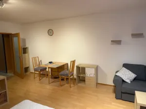Pronájem bytu 1+kk, Praha - Liboc, Naardenská, 46 m2