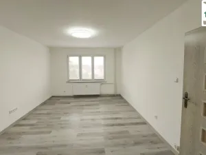 Pronájem bytu 3+1, Cheb, U Stadionu, 76 m2