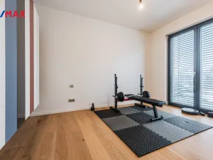 Pronájem bytu 3+kk, Praha - Libeň, Menclova, 96 m2