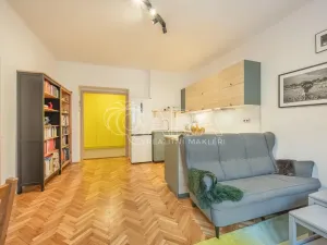 Prodej bytu 3+kk, Praha - Žižkov, Strážní, 72 m2