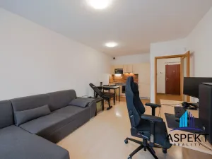 Pronájem bytu 2+kk, Praha - Stodůlky, Karla Kryla, 50 m2