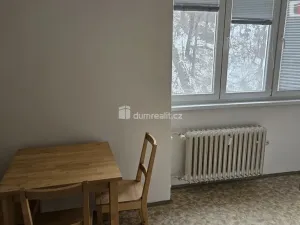 Pronájem bytu 2+1, Praha - Podolí, Podolská, 64 m2