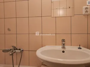 Pronájem bytu 2+1, Praha - Podolí, Podolská, 64 m2