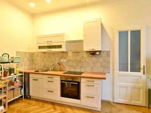 Pronájem bytu 2+kk, Praha - Vinohrady, Polská, 45 m2