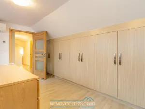 Prodej rodinného domu, Kuchařovice, Znojemská, 150 m2