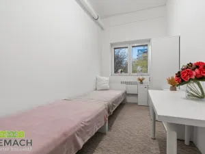 Pronájem bytu 4+1, Uherské Hradiště, náměstí Republiky, 92 m2