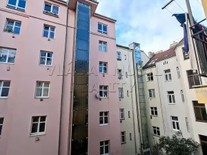 Pronájem bytu 1+1, Praha - Libeň, Novákových, 37 m2