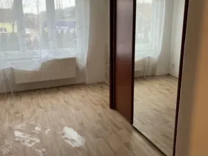 Prodej bytu 3+1, Nespeky, Benešovská, 77 m2