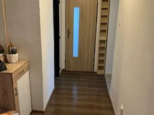 Prodej bytu 3+1, Nespeky, Benešovská, 77 m2