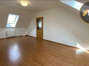 Pronájem rodinného domu, Postřižín, Duhová, 176 m2