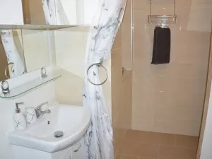 Pronájem bytu 2+kk, Praha - Břevnov, U Hvězdy, 45 m2