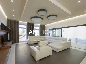 Prodej rodinného domu, Praha - Pitkovice, Křemenáčová, 330 m2