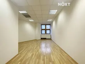 Pronájem kanceláře, Praha - Nové Město, Na Moráni, 114 m2