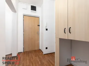 Pronájem bytu 1+1, Ostrava - Zábřeh, Výškovická, 37 m2