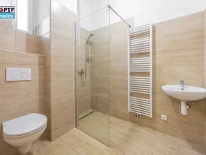 Prodej bytu 2+kk, Plzeň, Skvrňanská, 60 m2