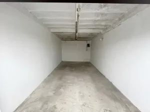 Pronájem garáže, Újezdeček, 20 m2