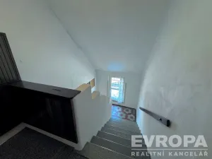 Prodej rodinného domu, Plzeň - Doubravka, Na Dlouhých, 200 m2