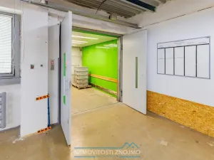 Pronájem skladu, Znojmo, Uhelná, 450 m2