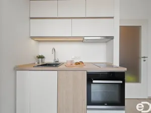 Prodej bytu 2+kk, Hradec Králové, Antonína Petrofa, 39 m2