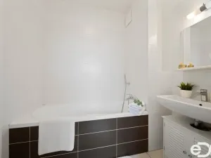 Prodej bytu 2+kk, Hradec Králové, Antonína Petrofa, 39 m2